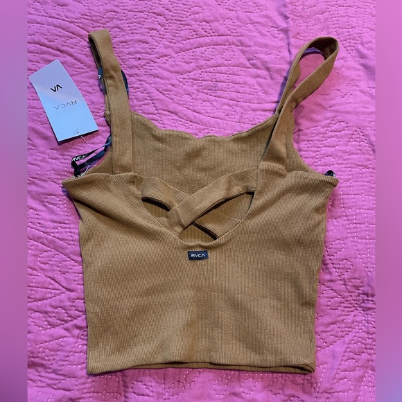 Woman’s RVCA tank top - Picture 3 of 3
